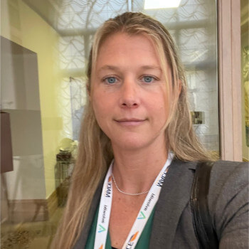 Louise MACLEOD